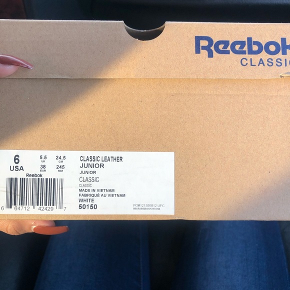 shoes - Picture 1 of 3